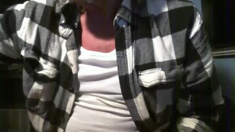 Snapshot of alwayshard4u1 chatting on 10-01-25, 01:06 alwayshard4u1 online show from 10-01-25, 01:06