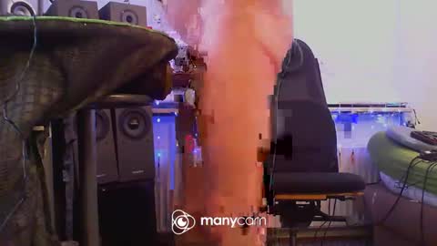 Snapshot of alwaysniceguy2 chatting on 12-16-24, 02:57 HoneyMelonGuy online show from 12-16-24, 02:57