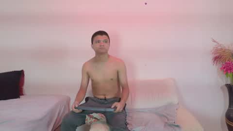 aly_n_sebas online show from 08-01-26, 02:33