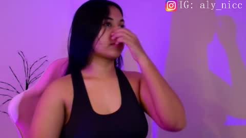 Snapshot of aly_nicc chatting on 01-07-26, 04:26 Aly online show from 01-07-26, 04:26