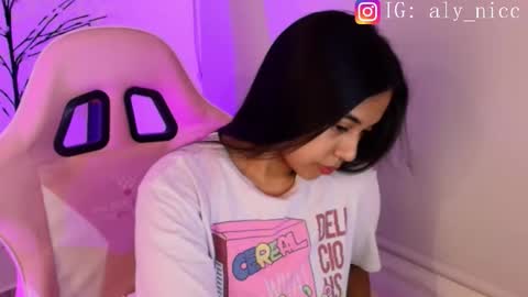 Snapshot of aly_nicc chatting on 01-08-26, 12:57 Aly online show from 01-08-26, 12:57