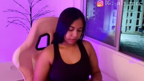 Snapshot of aly_nicc chatting on 01-10-26, 02:46 Aly online show from 01-10-26, 02:46