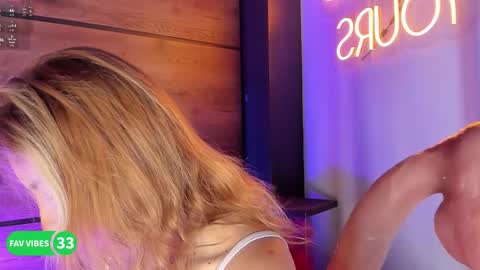 Alya online show from 11-28-25, 11:13