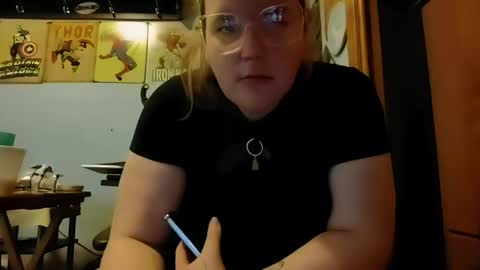 Alyce in Wonderland online show from 05-23-26, 01:59