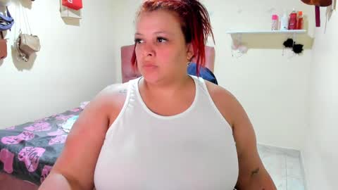 Snapshot of alyn__miller chatting on 04-08-26, 03:17 Elyn online show from 04-08-26, 03:17