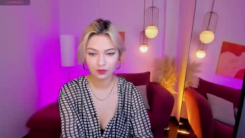 Alysia online show from 11-02-25, 01:57