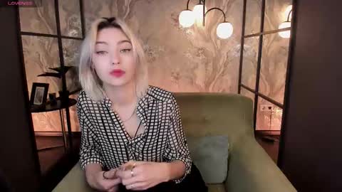 Alysia online show from 11-08-25, 02:06