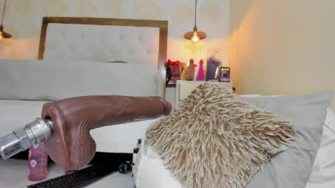 alysonjackson online show from 04-25-26, 01:41