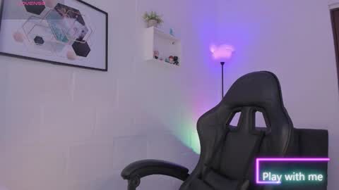 Alyson online show from 11-28-25, 01:25