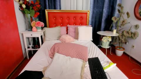 Alyssa online show from 10-25-25, 04:53