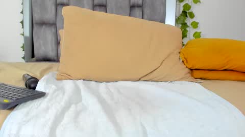 Snapshot of alyssia_oceann chatting on 10-04-25, 12:36 alyssia online show from 10-04-25, 12:36