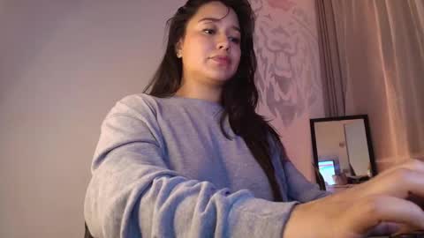 Snapshot of alyssia_wolds_1 chatting on 11-22-25, 12:42 alyssia wolds online show from 11-22-25, 12:42