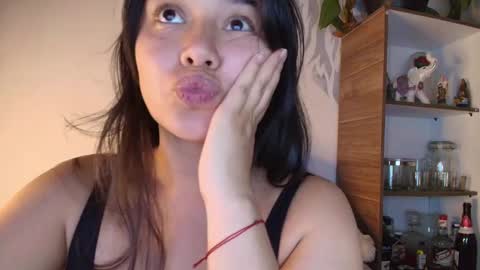 Snapshot of alyssia_wolds_1 chatting on 03-27-26, 02:17 alyssia wolds online show from 03-27-26, 02:17