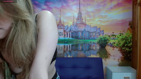 Snapshot of alyy_cute chatting on 12-03-24, 02:16 Alyy online show from 12-03-24, 02:16