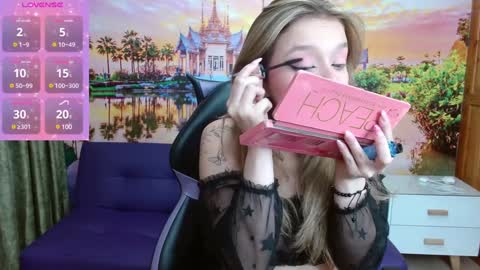 Snapshot of alyy_cute chatting on 12-09-24, 02:17 Alyy online show from 12-09-24, 02:17