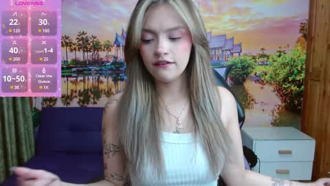 Snapshot of alyy_cute chatting on 01-17-25, 02:07 Alyy online show from 01-17-25, 02:07
