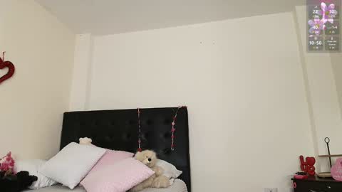 Isabella online show from 02-08-25, 08:32