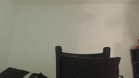 valentia online show from 02-23-25, 01:24