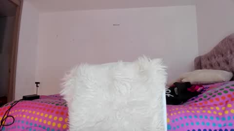 valentia online show from 04-10-26, 01:11