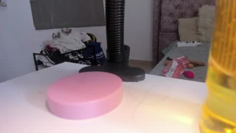 Snapshot of amadamar chatting on 07-26-26, 01:07 valentia online show from 07-26-26, 01:07