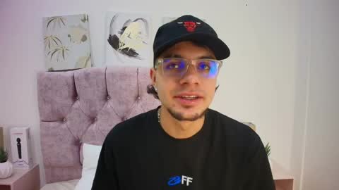 Amadeo Wild online show from 02-06-25, 12:16