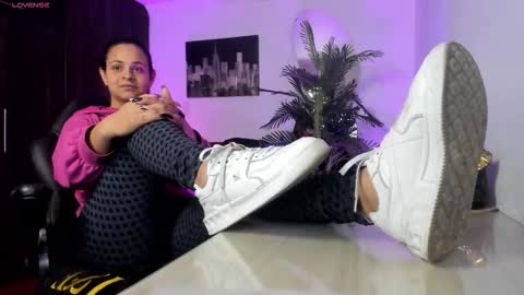 Snapshot of amaia_bushida chatting on 10-02-25, 02:18 anny online show from 10-02-25, 02:18