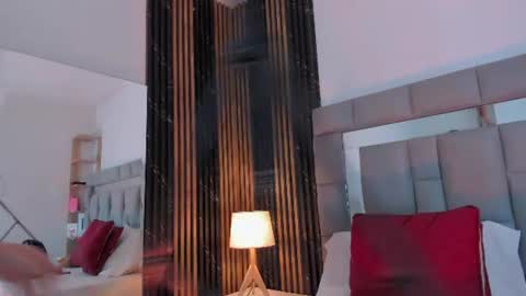 Amaia  online show from 06-20-26, 06:54