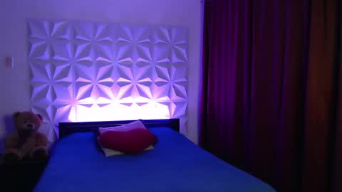 Amalett online show from 04-12-26, 11:32