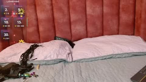 Hilary Ester online show from 04-29-26, 08:59