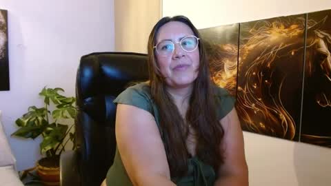 Snapshot of amalia_brunette chatting on 05-14-26, 11:11 AMALIA online show from 05-14-26, 11:11