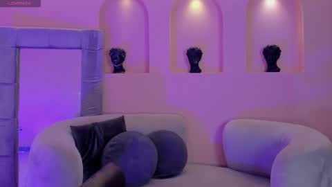 Amalia cruss online show from 02-11-26, 08:25