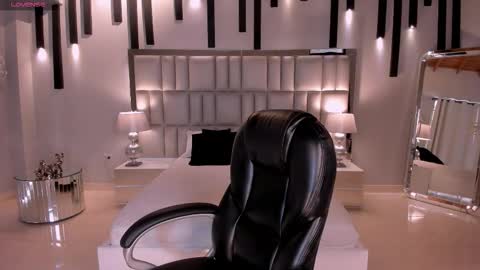 Amalia cruss online show from 02-23-26, 08:17