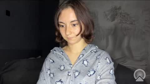 amalia_lambert13 online show from 06-11-26, 09:24