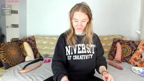 Amalia online show from 04-17-26, 10:18