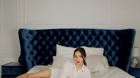 Amalia online show from 01-28-25, 12:22