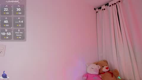 Amalia    real MIA  online show from 02-03-25, 08:57