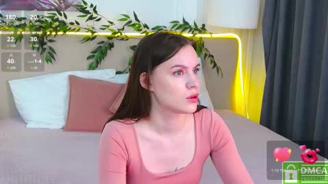 Amalia online show from 10-30-25, 01:12