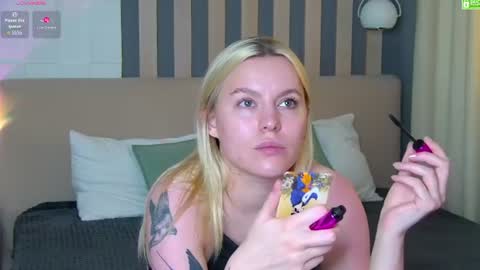 Amalia online show from 07-30-26, 01:10