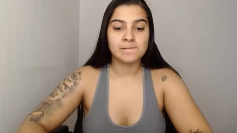 The queen of the biceps  online show from 01-26-25, 09:51