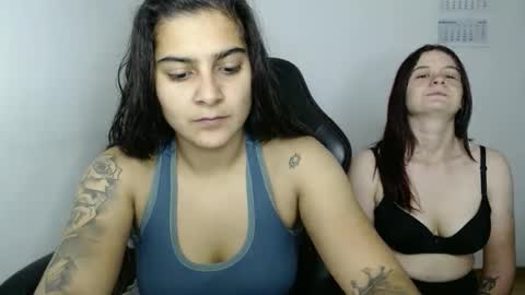 The queen of the biceps  online show from 10-23-25, 07:34