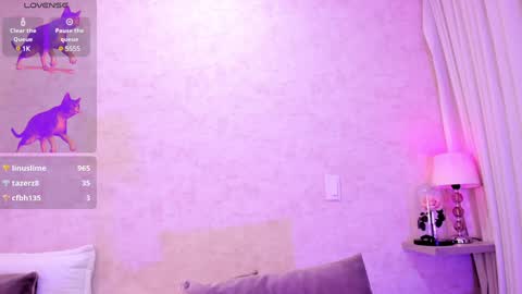 Luisa online show from 01-19-25, 03:39