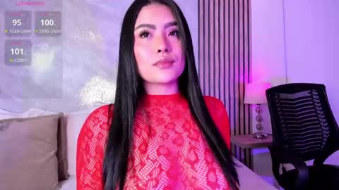 Luisa online show from 04-28-26, 01:59