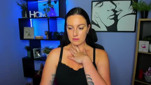 Amanda online show from 05-18-26, 01:17