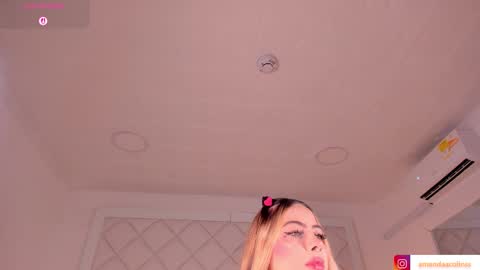 Snapshot of amanda_colin chatting on 09-22-25, 11:51 Amanda online show from 09-22-25, 11:51