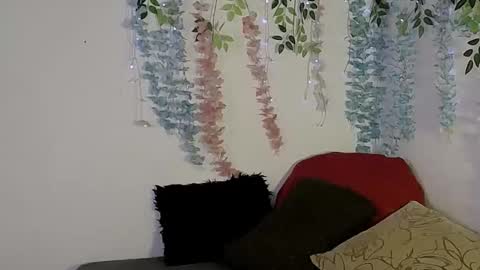 Snapshot of amanda_milf_1 chatting on 11-27-25, 08:55 amanda milf 1 online show from 11-27-25, 08:55