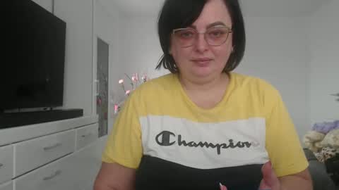 Snapshot of amandamuller1982 chatting on 02-06-25, 08:39 Anda online show from 02-06-25, 08:39