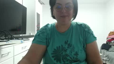 Snapshot of amandamuller1982 chatting on 10-10-25, 11:15 Anda online show from 10-10-25, 11:15