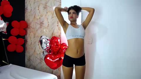 Snapshot of amandarobers chatting on 02-20-25, 02:07 Amanda Robers online show from 02-20-25, 02:07