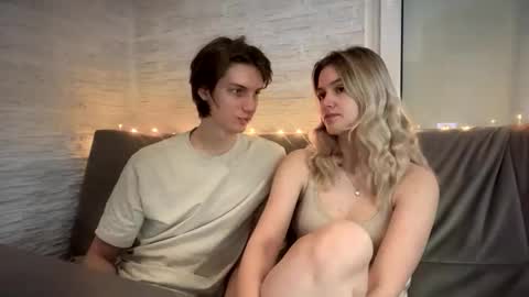 Snapshot of amandatalk chatting on 11-20-25, 06:35 amandatalk online show from 11-20-25, 06:35