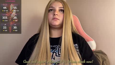 Snapshot of amandhaaa chatting on 12-29-24, 02:38 Amandha online show from 12-29-24, 02:38